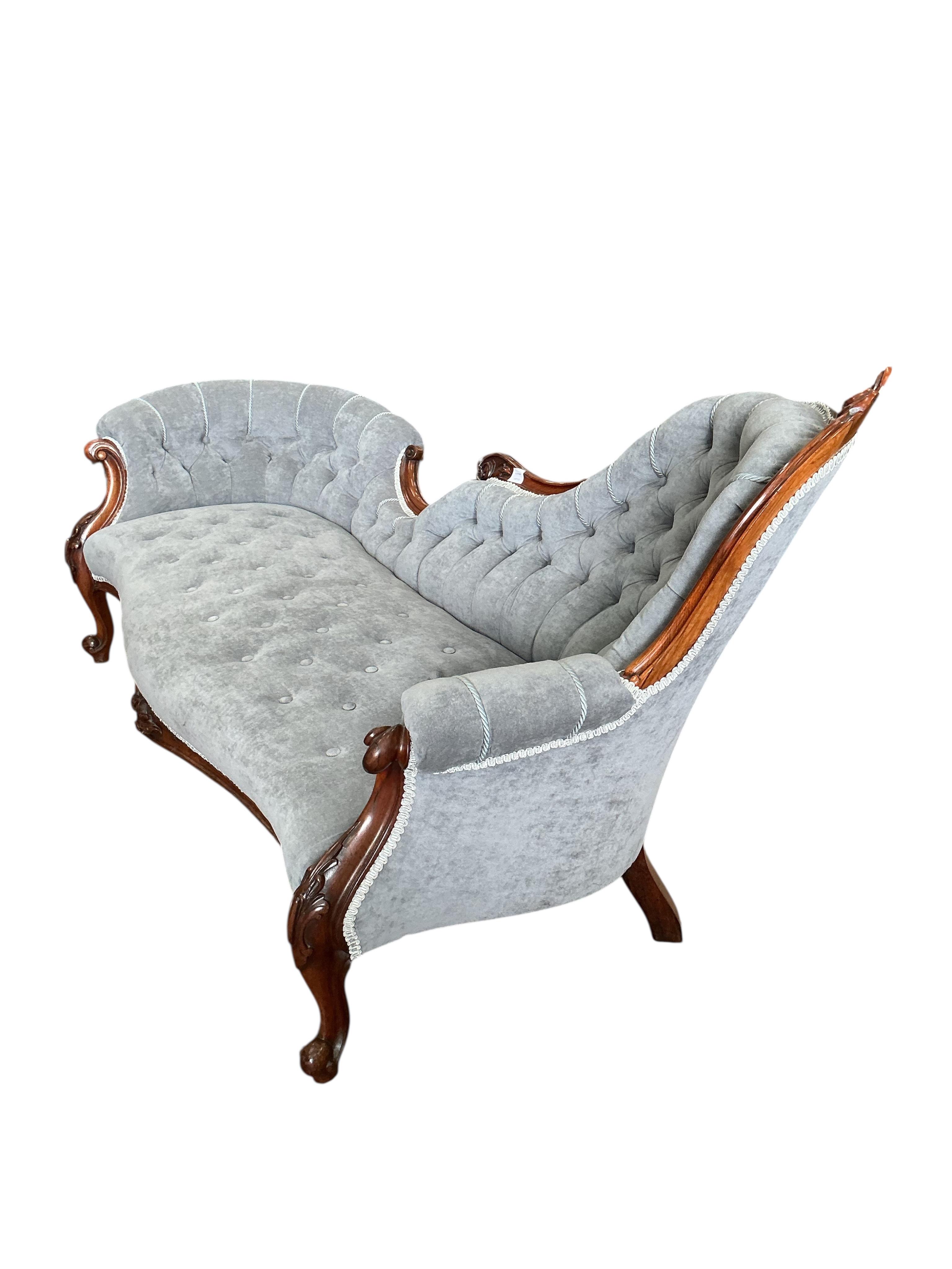A Victorian rosewood settee, width 190cm, depth 80cm, height 92cm